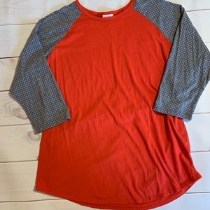 LulaRoe Women’s Randy 3X red grey dot shirt